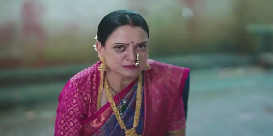 Marjari Scolds a Helpless Manjiri - Tula Japnar Aahe
