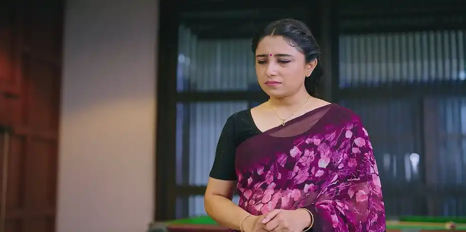 Bhoomika Faces a Dilemma over Sudha - Amruthadhaare