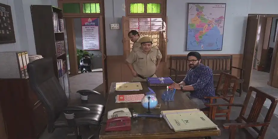 Happu Asks Bholu What Is on His Mind - Happu Ki Ultan Paltan