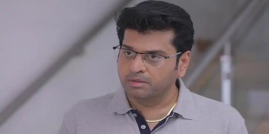 Meena Argues with Sudhakar - Idhayam