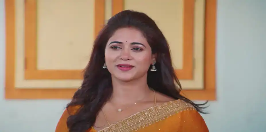Padma Gets Suspicious - Sandhya Raagam