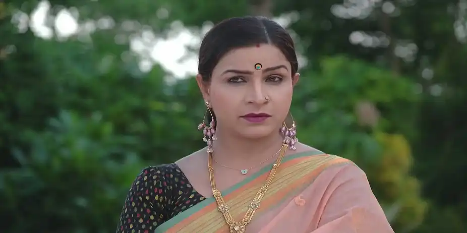 Priya's Request for the Lawyer - Suna Jhia