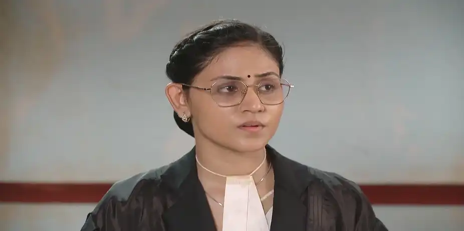 Priya Worries about Vanshika's Court Case - Suna Jhia