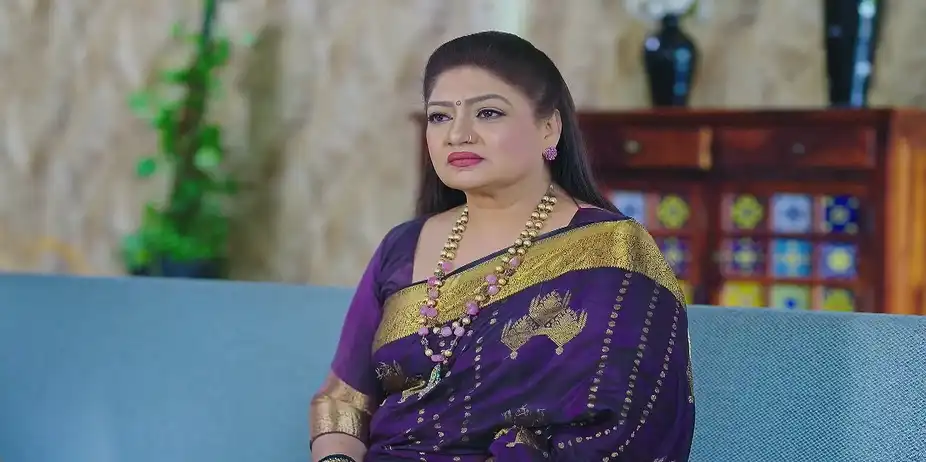 Goutham Turns down Shakuntala's Request - Amruthadhaare