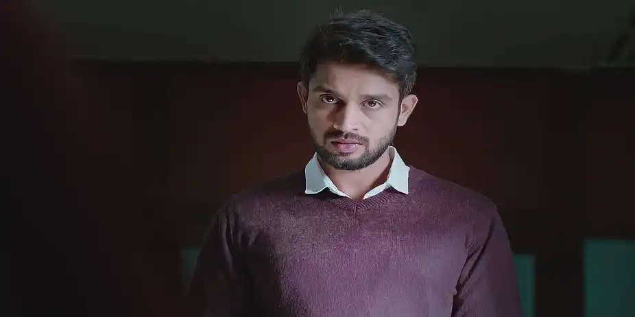 Nidhi's Call Creates Trouble for Karna - Karna