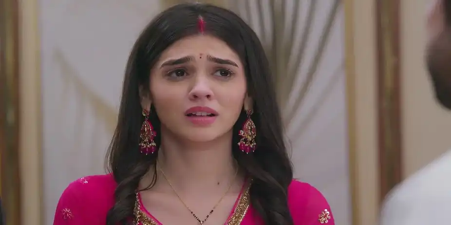 Bua Ma Refuses to Believe Raunak's Claim - Kumkum Bhagya
