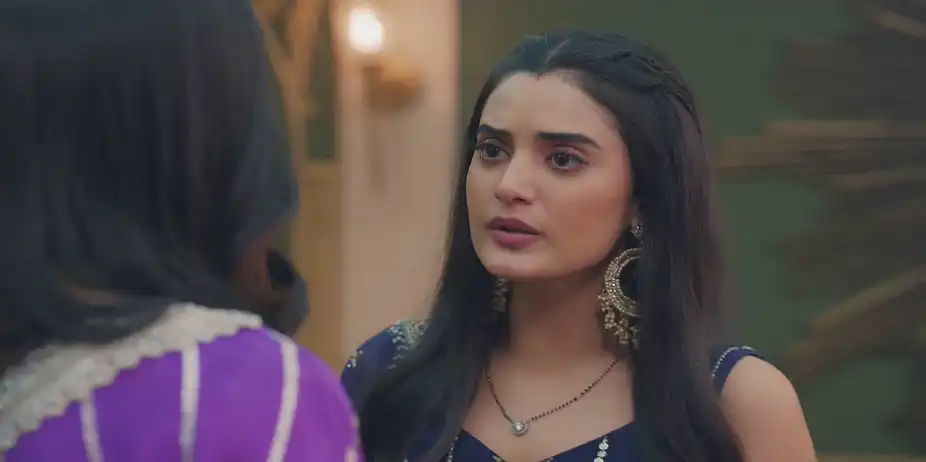 Raghav Consoles an Upset Reet - Jaane Anjaane Hum Mile