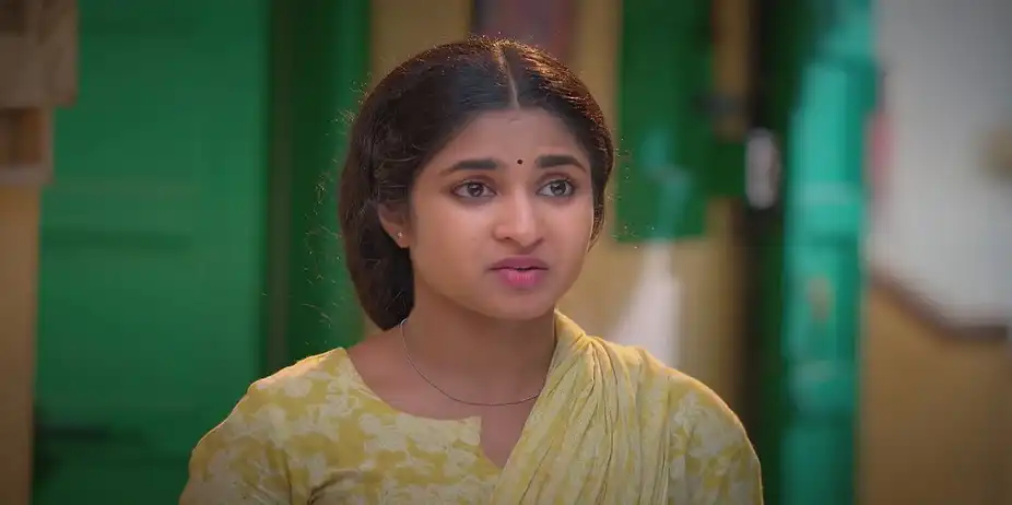 Deepa Argues with Indhu - Chinnan Siru Kiliye