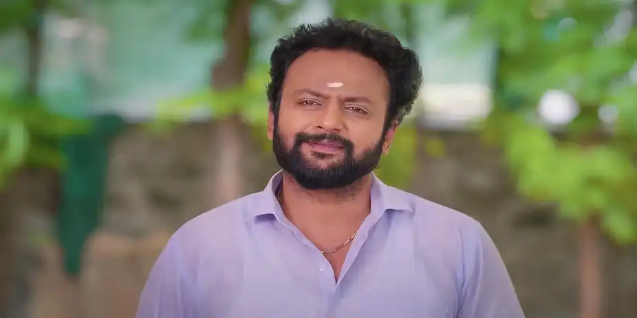 Muthuvel Argues with Mayilvahanam - Karthigai Deepam