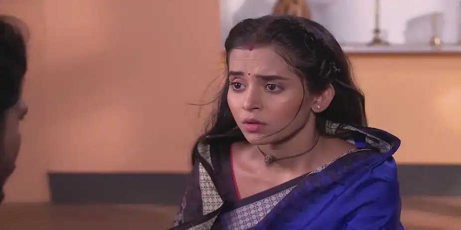 Mani Searches for Her Family Members - Tu Khara Mun Chaai