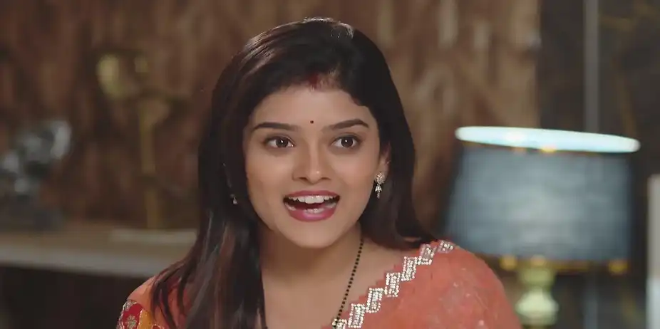 Rekha Discusses a Missing Valuable - Bhagya Rekha