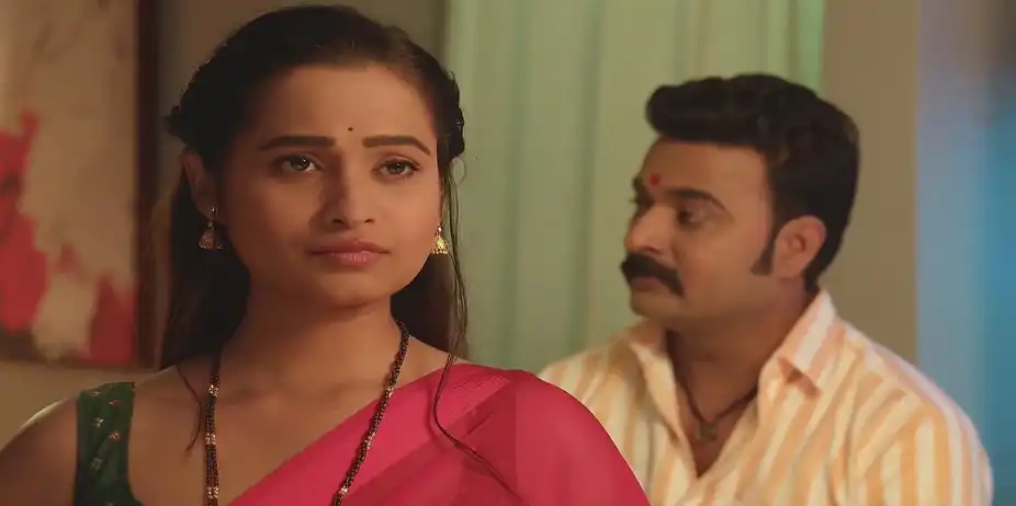 Gopal Gets Angry at Manisha's Actions - Devmanus Madhla Adhyay