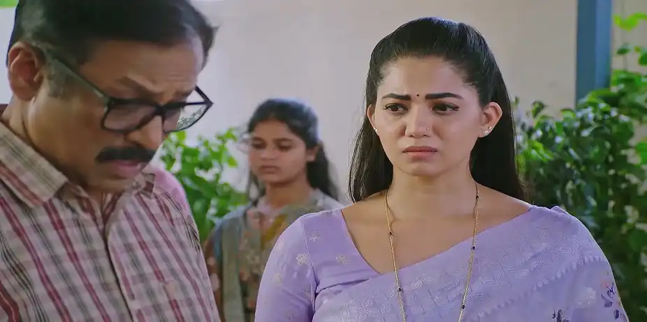Venky and Chalvi's Request to Srinivas and Lakshmi - Lakshmi Nivasa