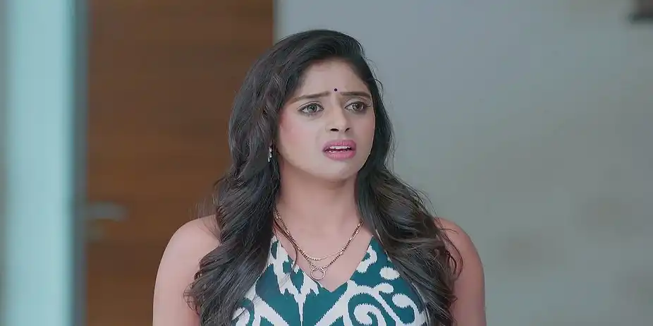 Radha's Request to Tulasi Shocks Samarth - Shrirasthu Shubhamasthu