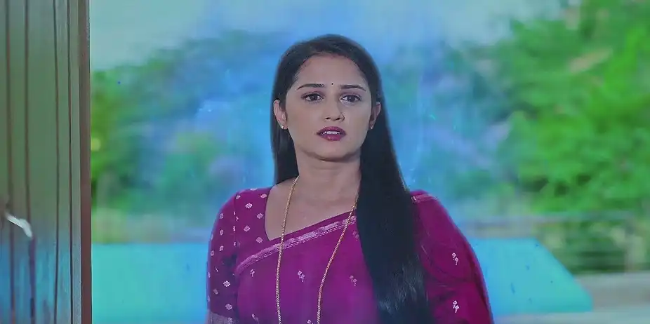 Hitha Delights Sharath By Speaking to Him - Naa Ninna Bidalaare