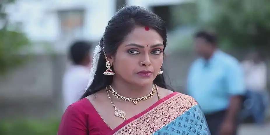 The People Welcome Thulasi - Mounam Pesiyadhe