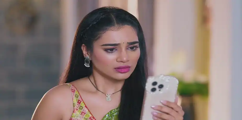 Harish Tells Sinchana He’ll End His Life - Lakshmi Niwas