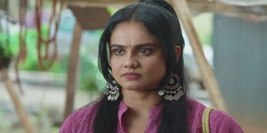 Jitya Fights with the Cable Operator for Ganga - Devmanus Madhla Adhyay
