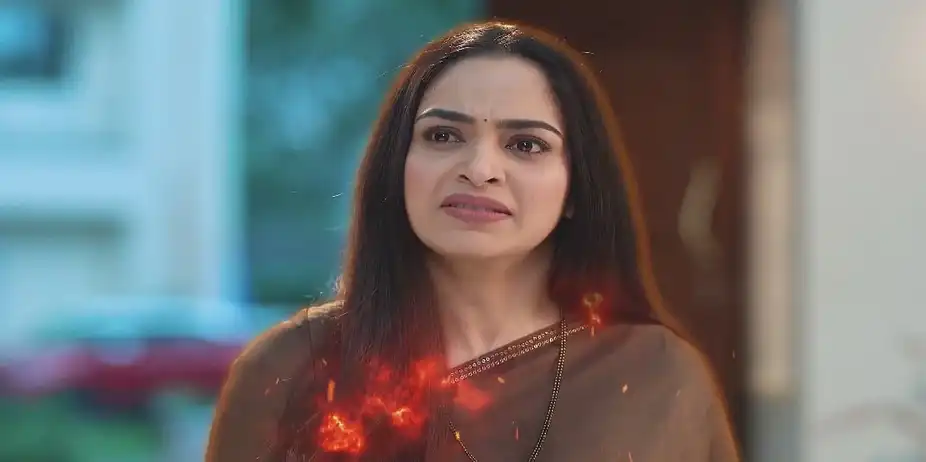 Manjiri Beats Maya and Narmada - Tula Japnar Aahe