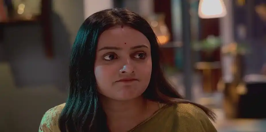 Upasana Apologises to Shyamoli - Kon Gopone Mon Bheseche