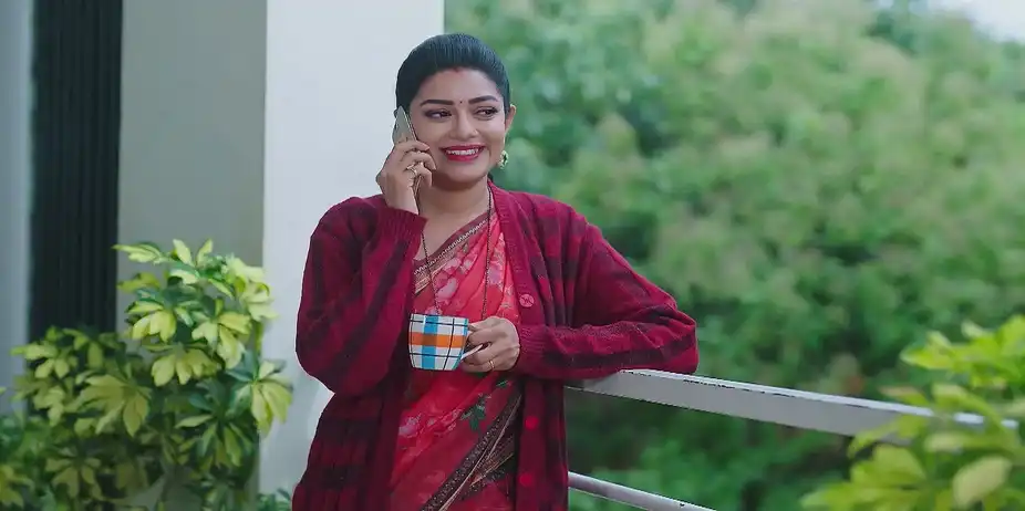 Bhoomika Scolds Goutham Over His Joke - Amruthadhaare