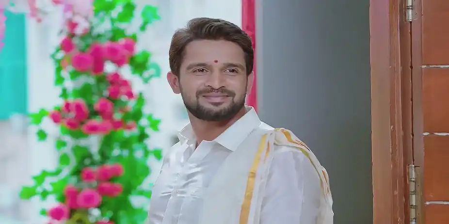 Karna's Family Takes Tejas's Family's Place - Karna