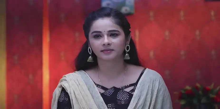 Ramya Suspects Janani - Mounam Pesiyadhe