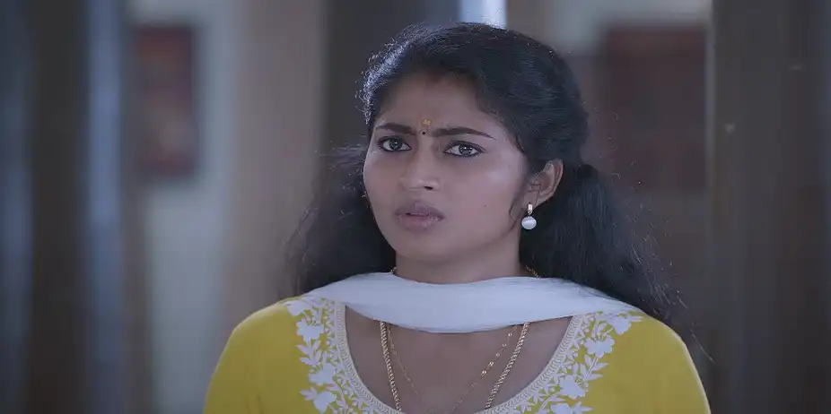 Maaran Enters Yogi's Room - Veera