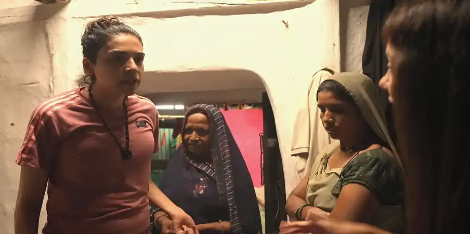 A Fight Breaks Out between Rameet and Anjum - Chhoriyan Chali Gaon