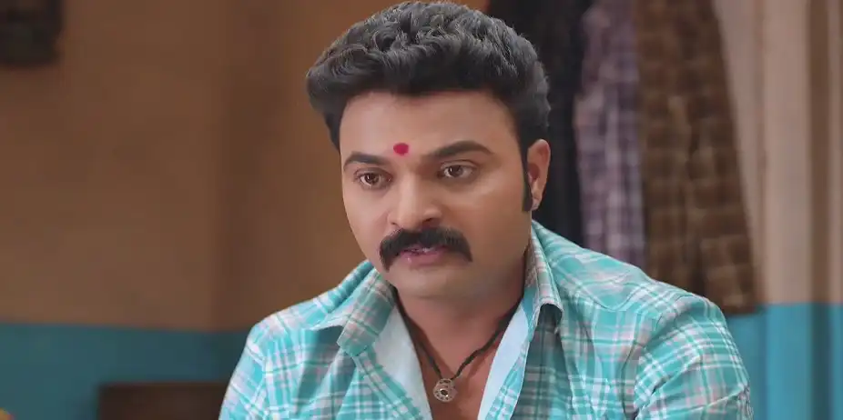 Lali Questions Gopal about the Bag - Devmanus Madhla Adhyay