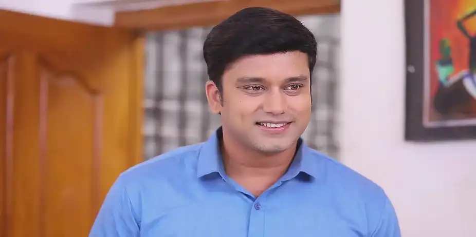 Maya is Shocked to See Devi - Maari