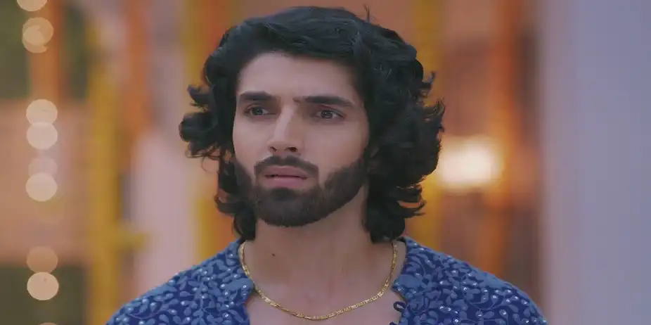 Raghav Tries to Stop Reet from Breaking the Dahi Handi - Jaane Anjaane Hum Mile