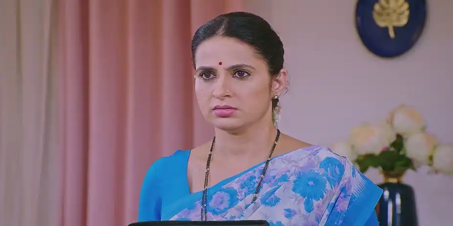 Veena Gets Angry with Santosh - Lakshmi Nivasa
