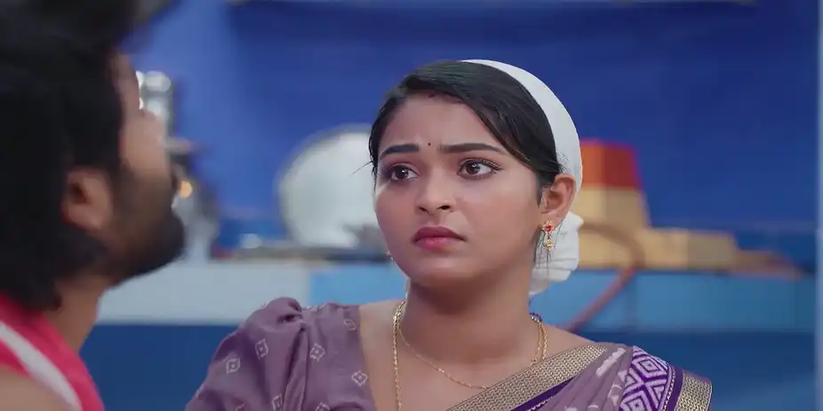 Dhanalakshmi Takes Care of Kathir - Sandhya Raagam