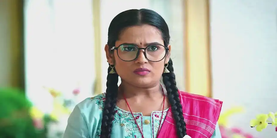 Kamini Insults Kamali and Ningi - Kamali