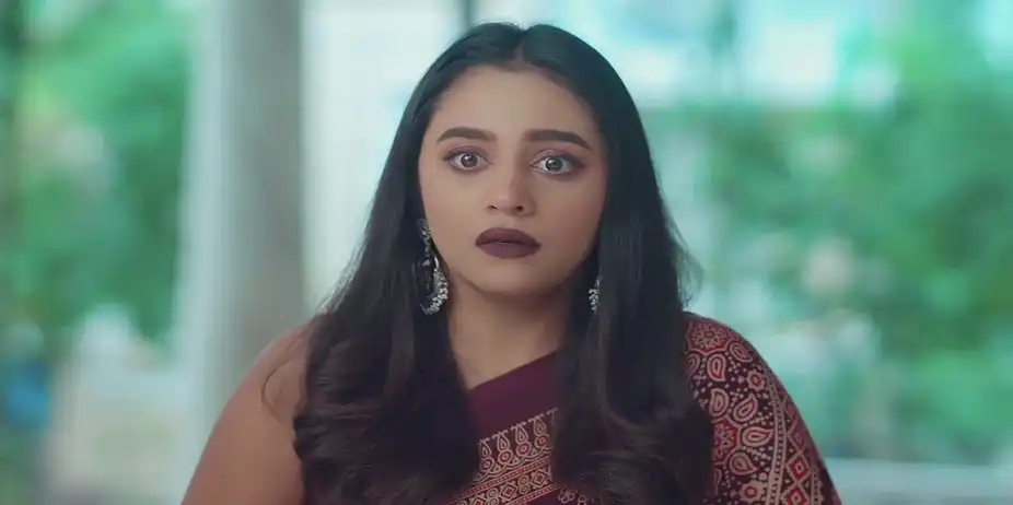 Maya Is Surprised to See Meera and Atharva Together - Tula Japnar Aahe