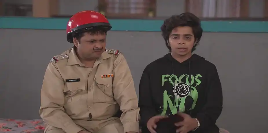 Happu Tries to Save His Job - Happu Ki Ultan Paltan