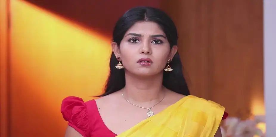 Ramya Scolds Janani - Mounam Pesiyadhe