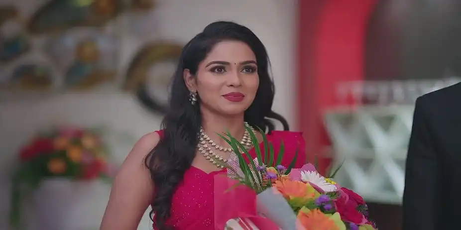 Ramadevi Scolds Abhimanyu - Gowri