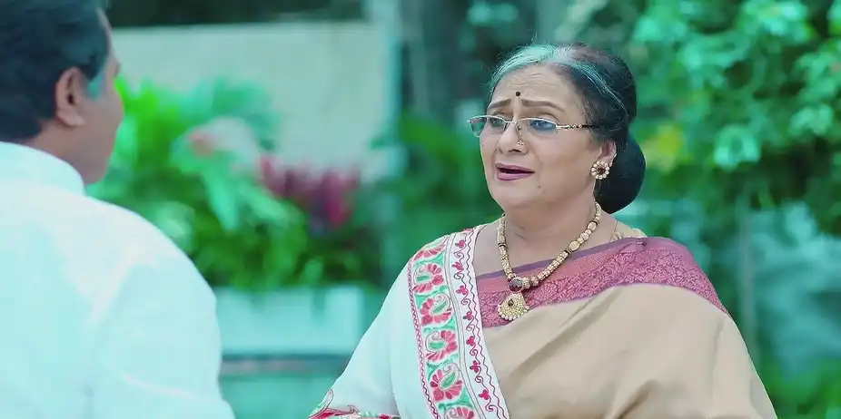 Mahalakshmi Apologises to Ramesh - Karna