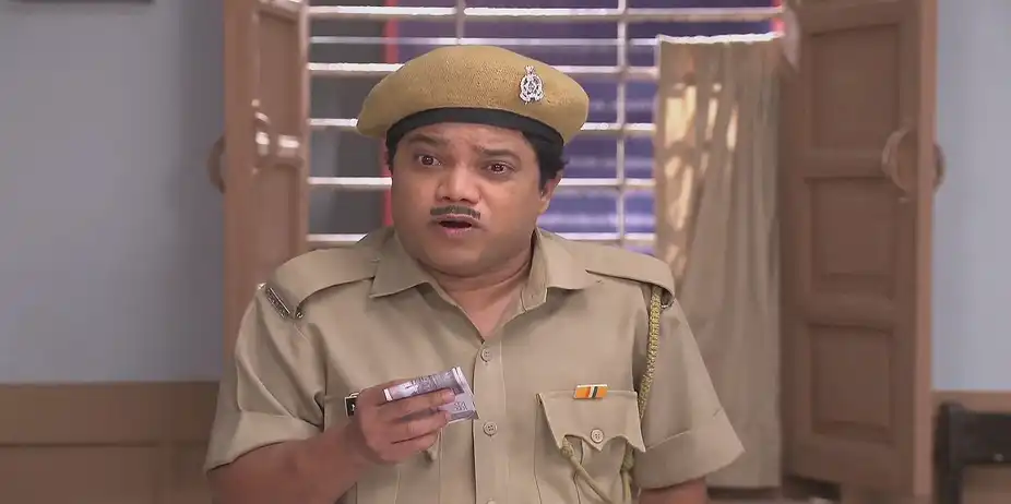 Beni Agrees to Invest in the Stock Market - Happu Ki Ultan Paltan