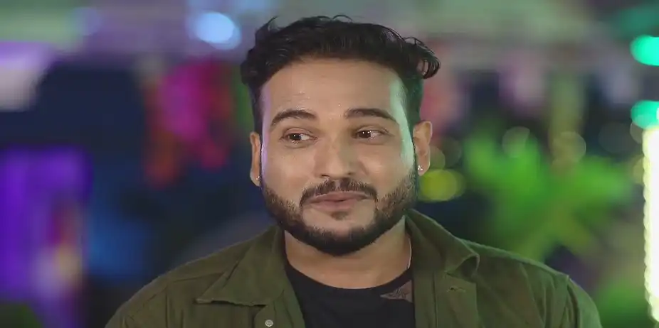 Rekha Helps Subhra - Bhagya Rekha