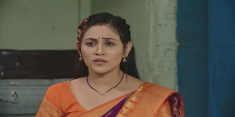 Priya Discusses Bhawani's Crime - Suna Jhia