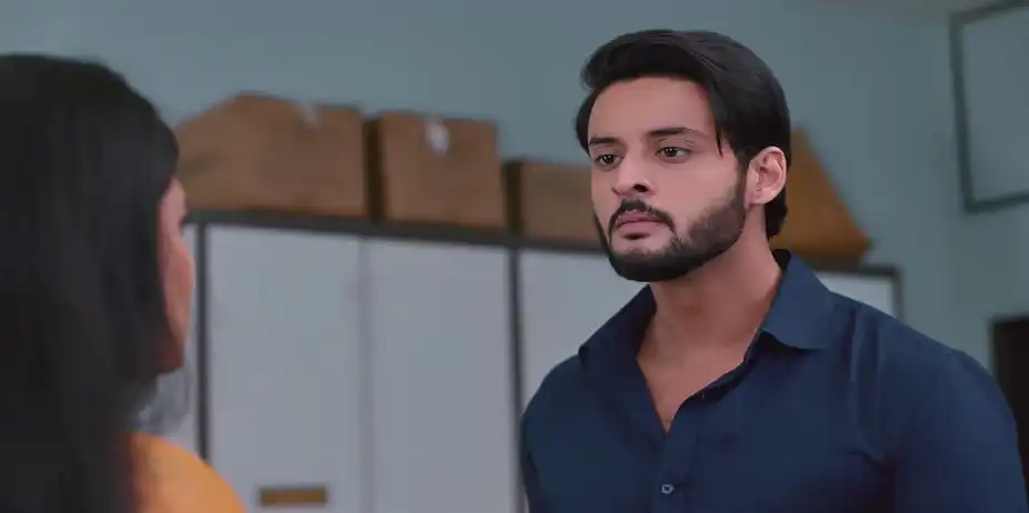 Saru Behaves Rudely with Ved - Saru