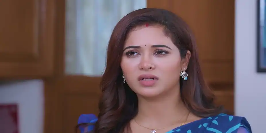 Charulatha's Condition Shocks Mahalingam - Sandhya Raagam