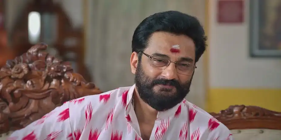 Maya Handles the Situation - Sandhya Raagam
