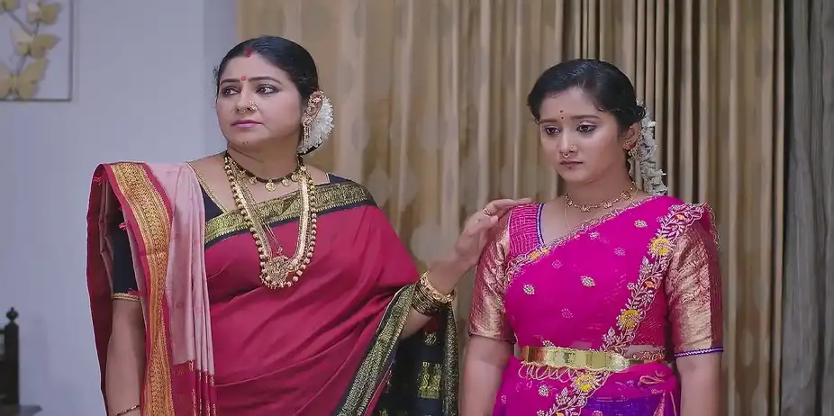 Bhuvaneshwari Praises Chanchala - Jodi Hakki