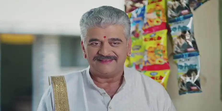 Daddy Comes at Surya’s Shop and Threatens Him - Lakhat Ek Amcha Dada