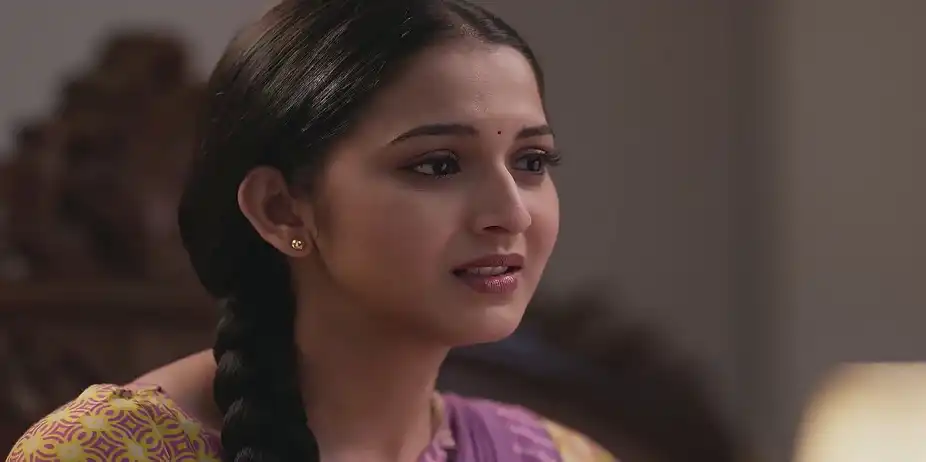 Manjiri Feeds Meera a Modak - Tula Japnar Aahe