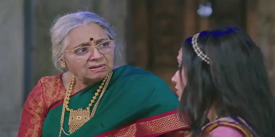 Vishalakshi and Lalita Devi Discuss Shravani-Subbu - Shravani Subramanya
